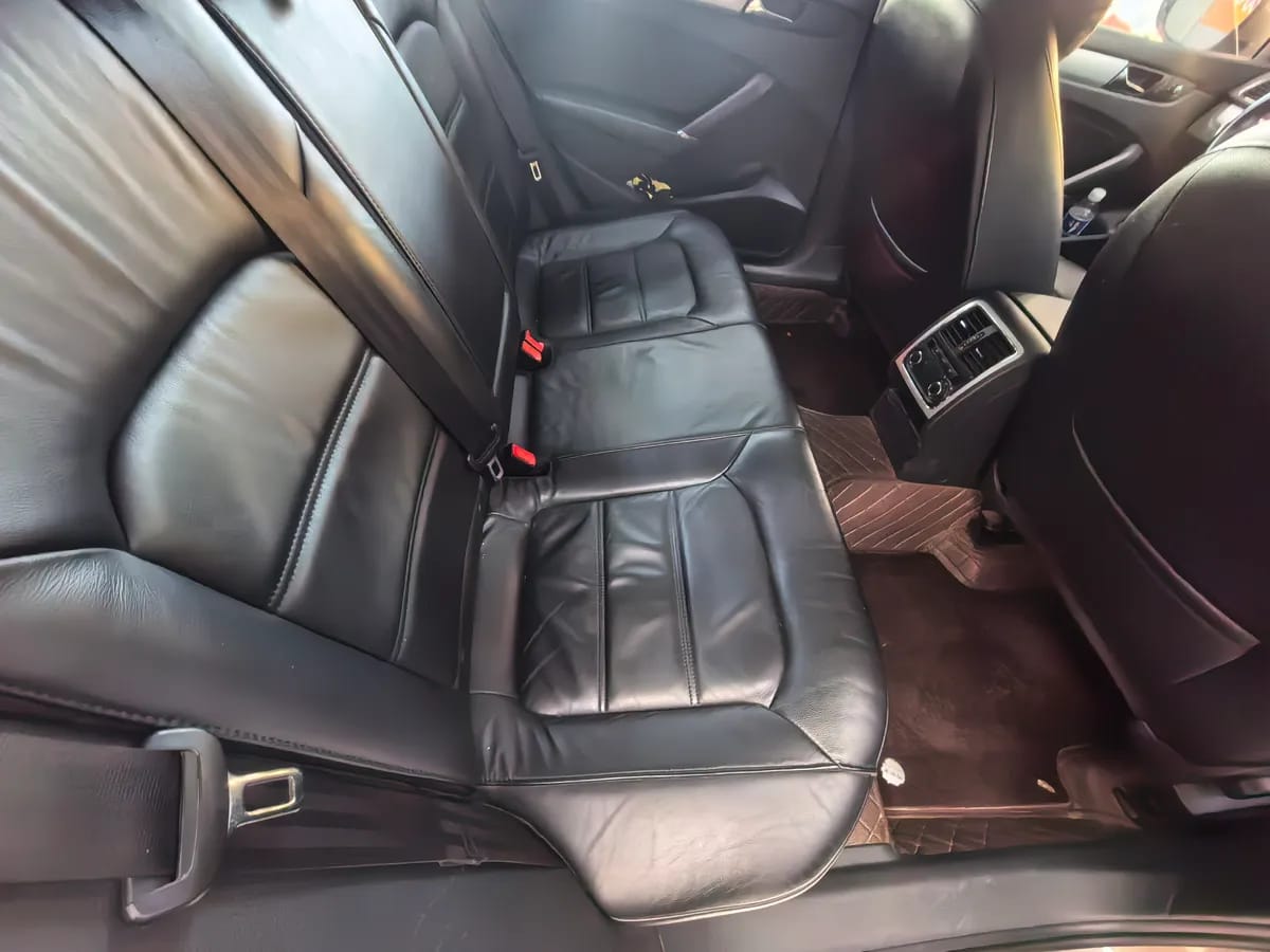 Volkswagen 2015 1.8TSI DSG 4