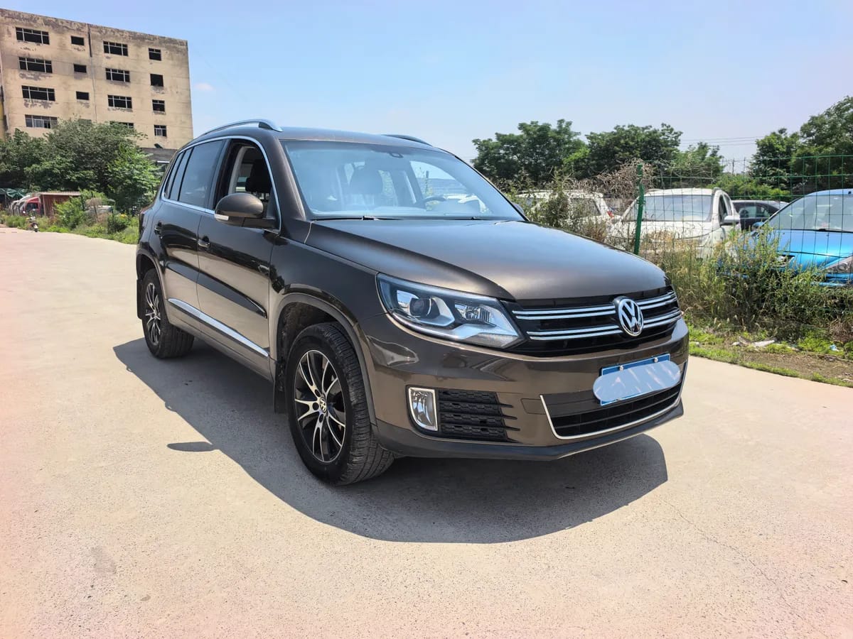 Volkswagen 2015 1.8TSI 3