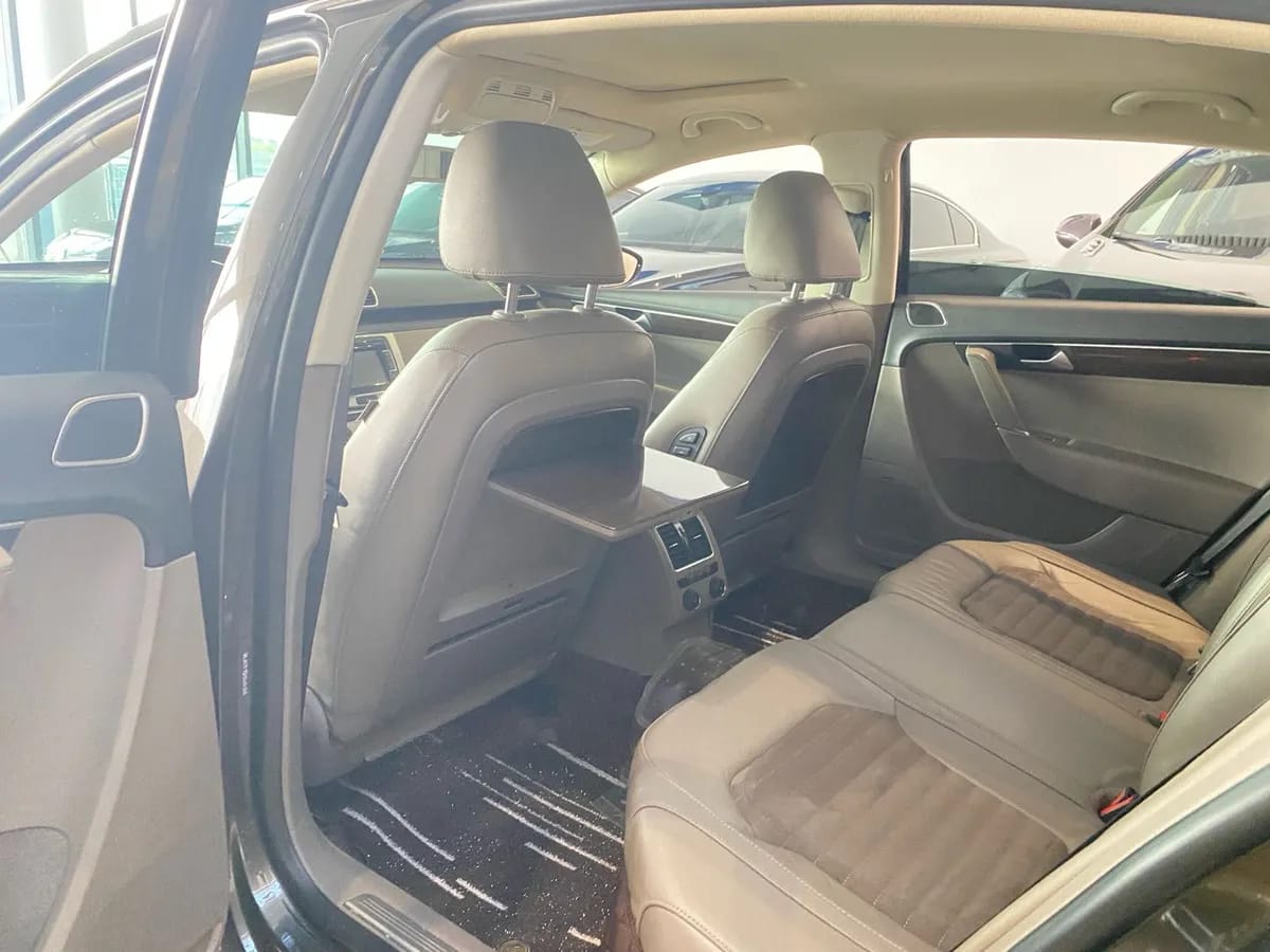 Volkswagen 2015 2.0TSI 7