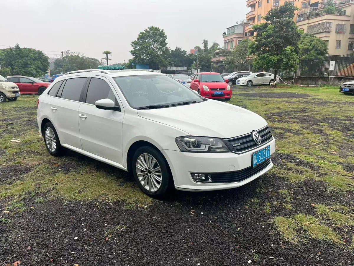 Volkswagen 2015 230TSI DSG 3