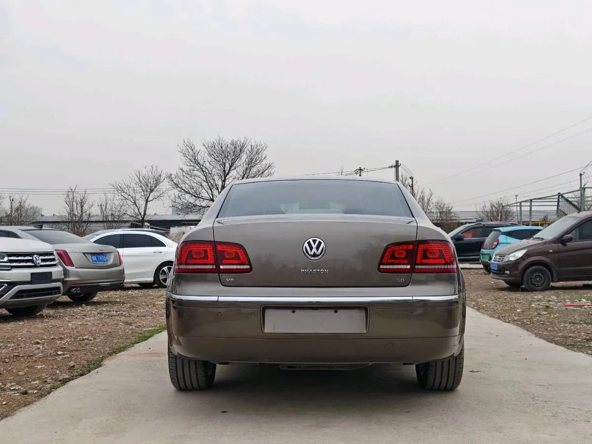 Volkswagen 2015 3.0L 8