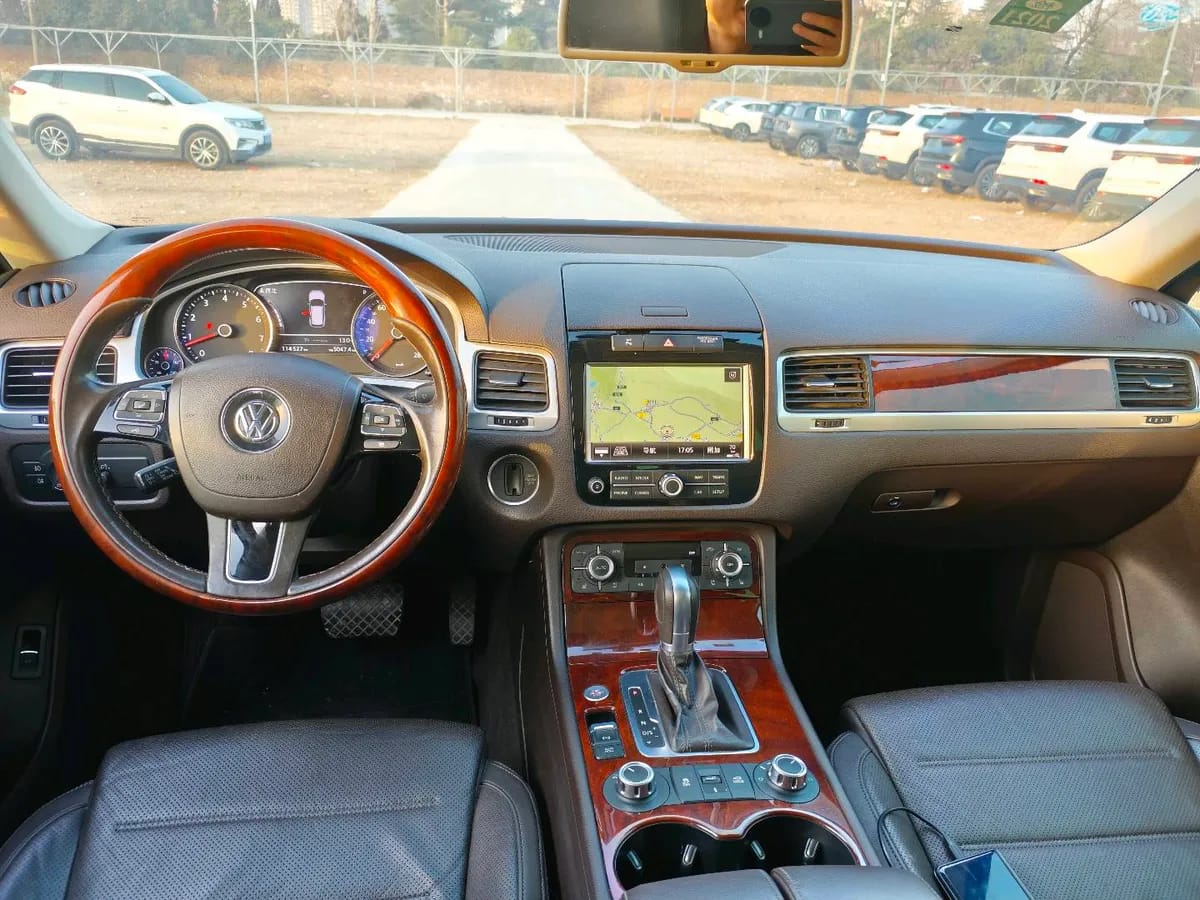 Volkswagen 2015 3.0TSI 6