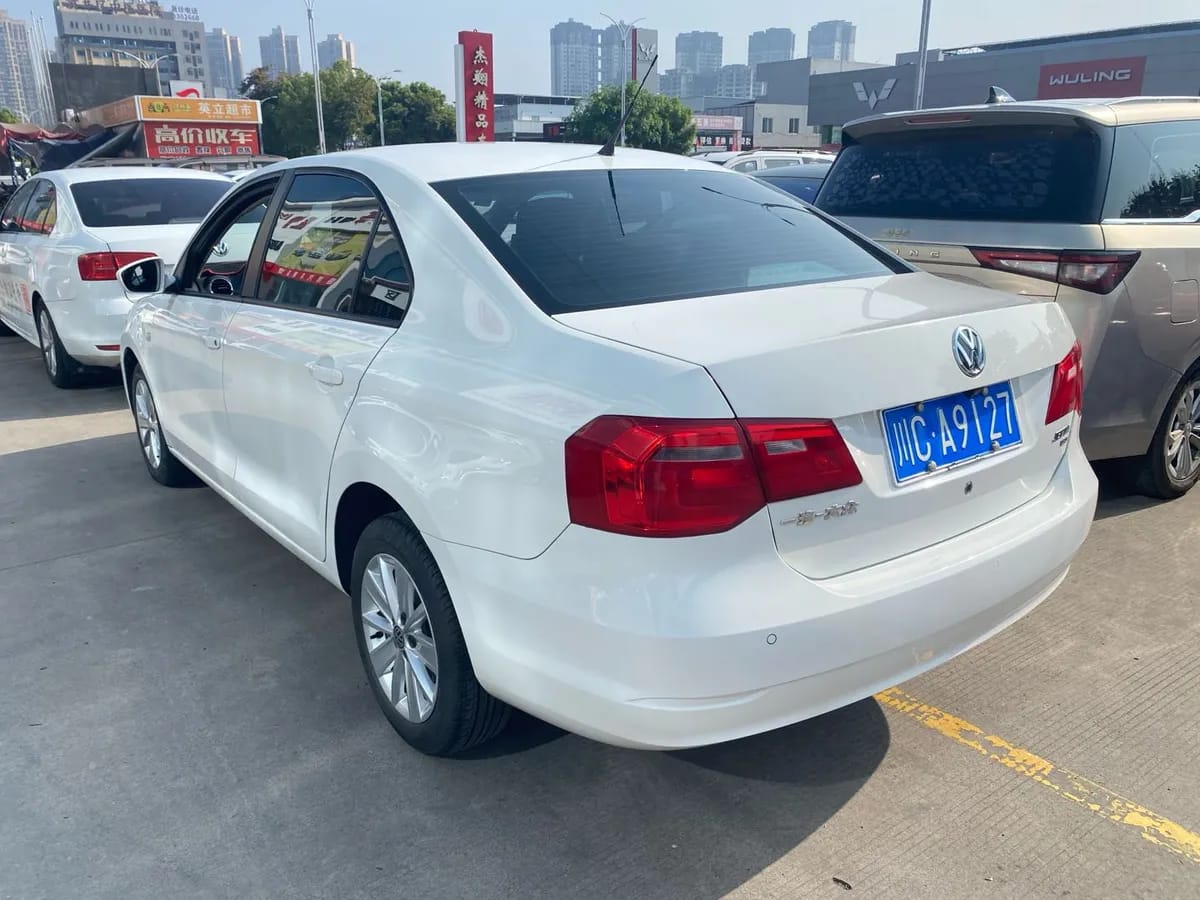 Volkswagen 2016 1.6L 25 6