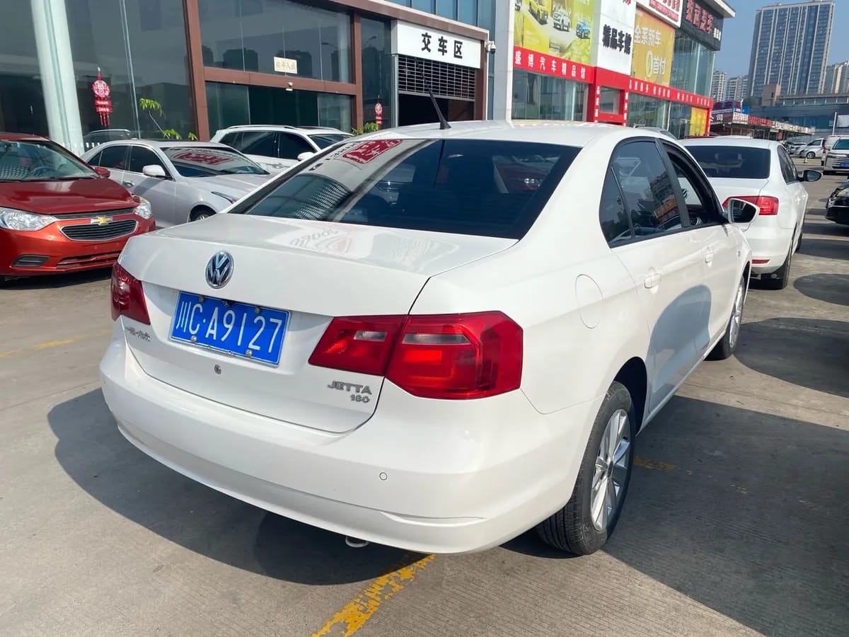 Volkswagen 2016 1.6L 25 7