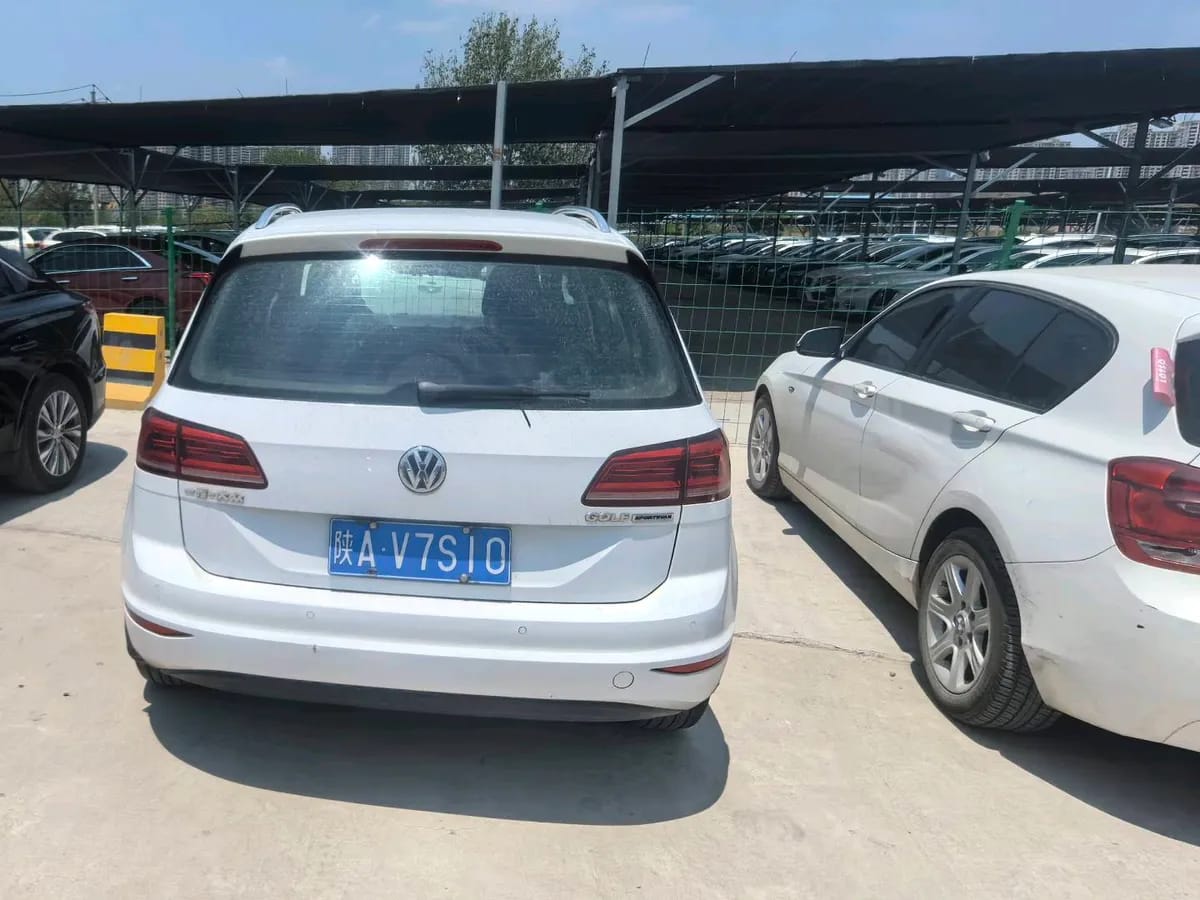 Volkswagen 2016 230TSI 6