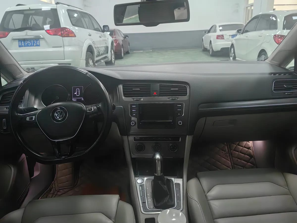 Volkswagen 2016 280TSI 5