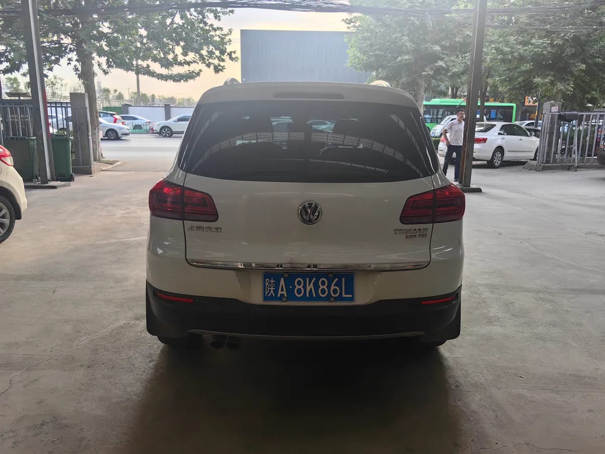 Volkswagen 2016 330TSI 5