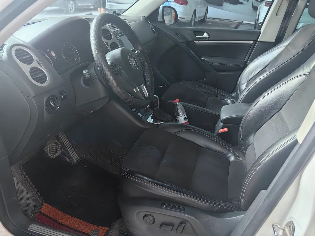 Volkswagen 2016 330TSI 9