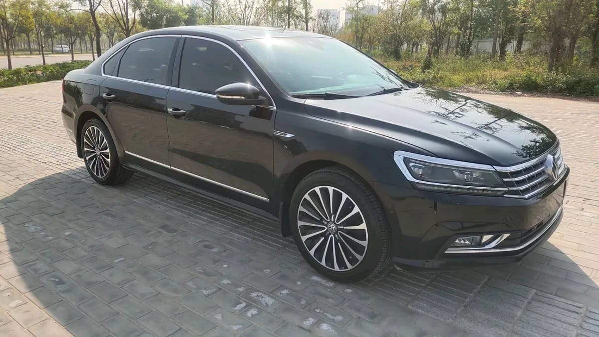 Volkswagen 2016 380TSI DSG 2