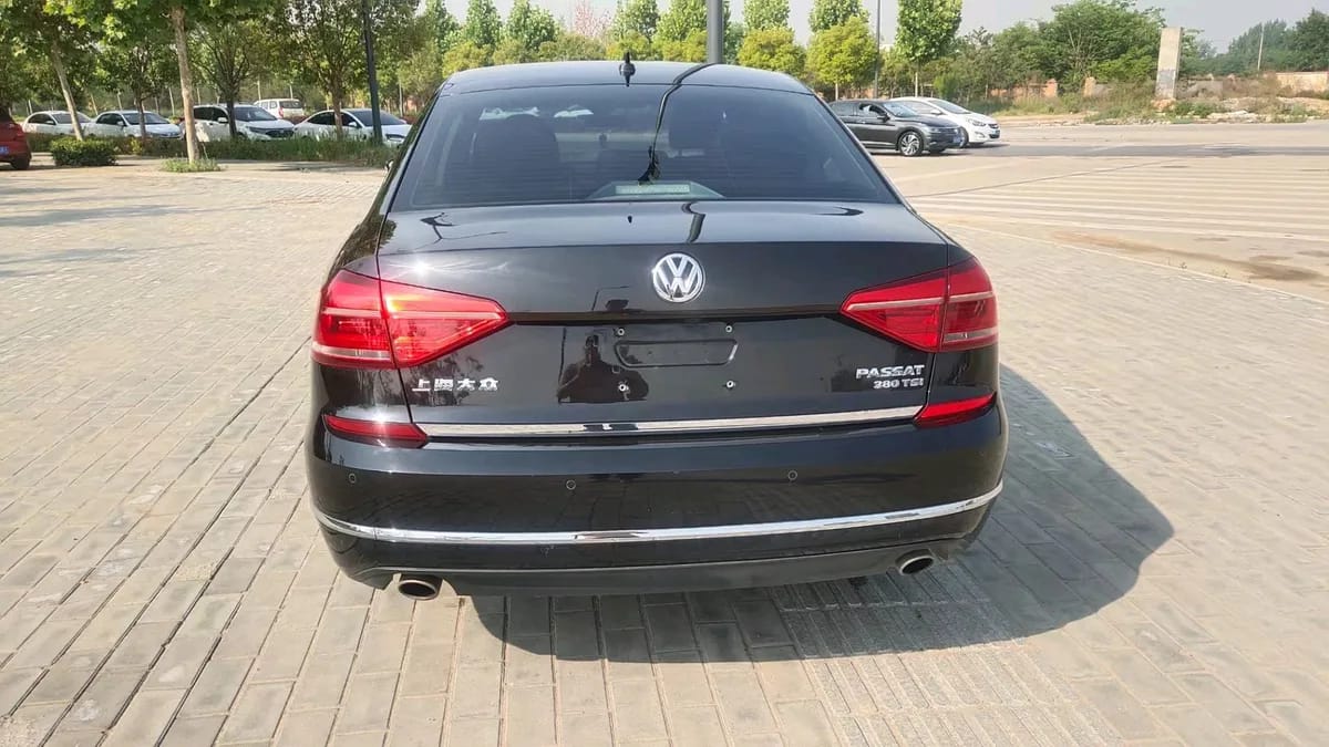 Volkswagen 2016 380TSI DSG 8
