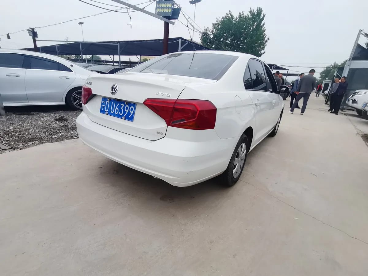 Volkswagen 2017 1.5L 8