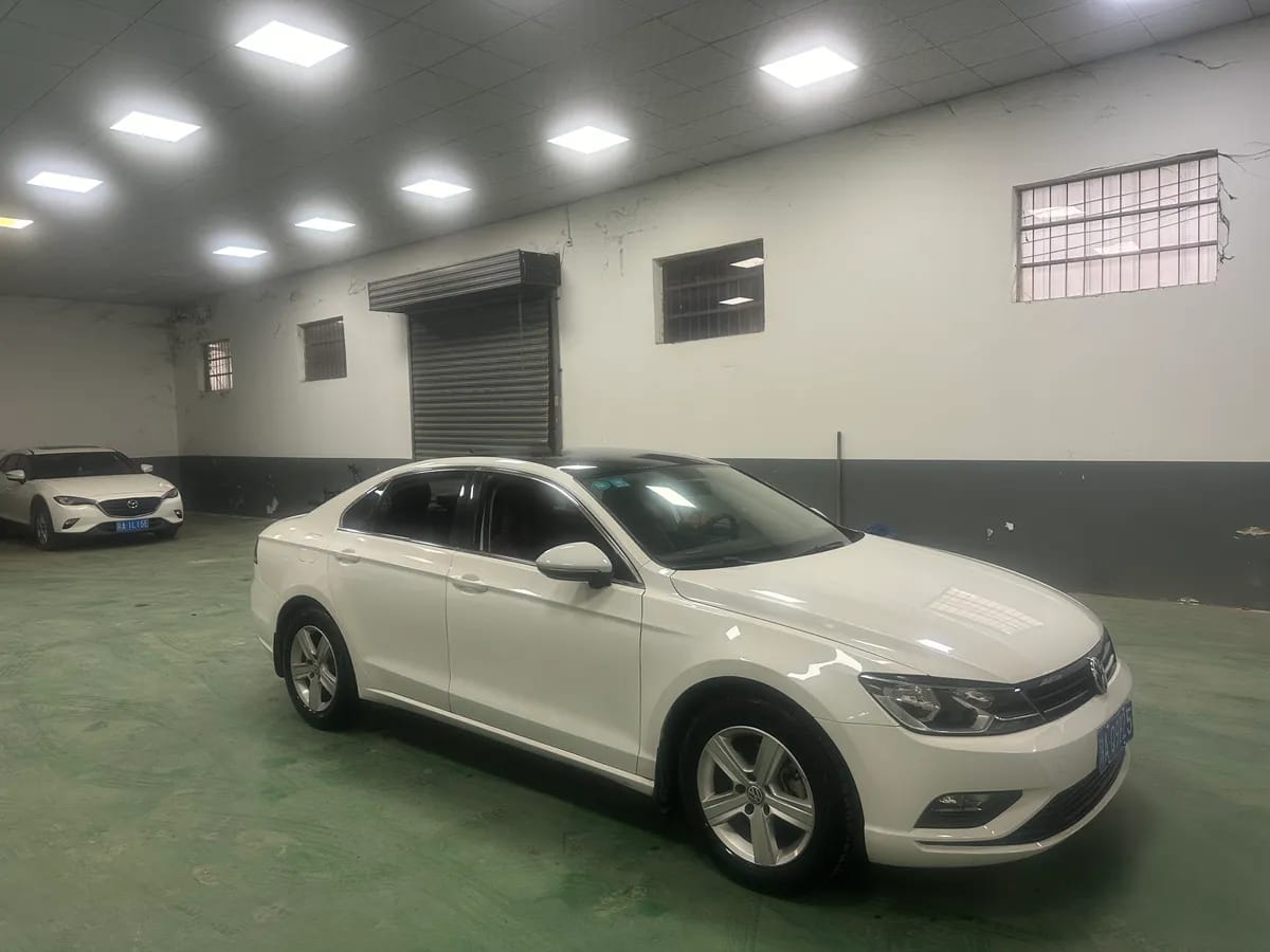 Volkswagen 2017 230TSI DSG 2