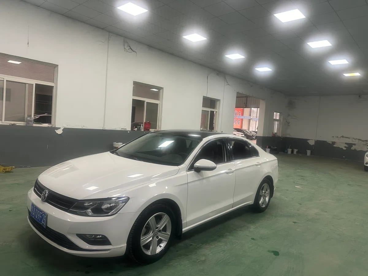 Volkswagen 2017 230TSI DSG 6