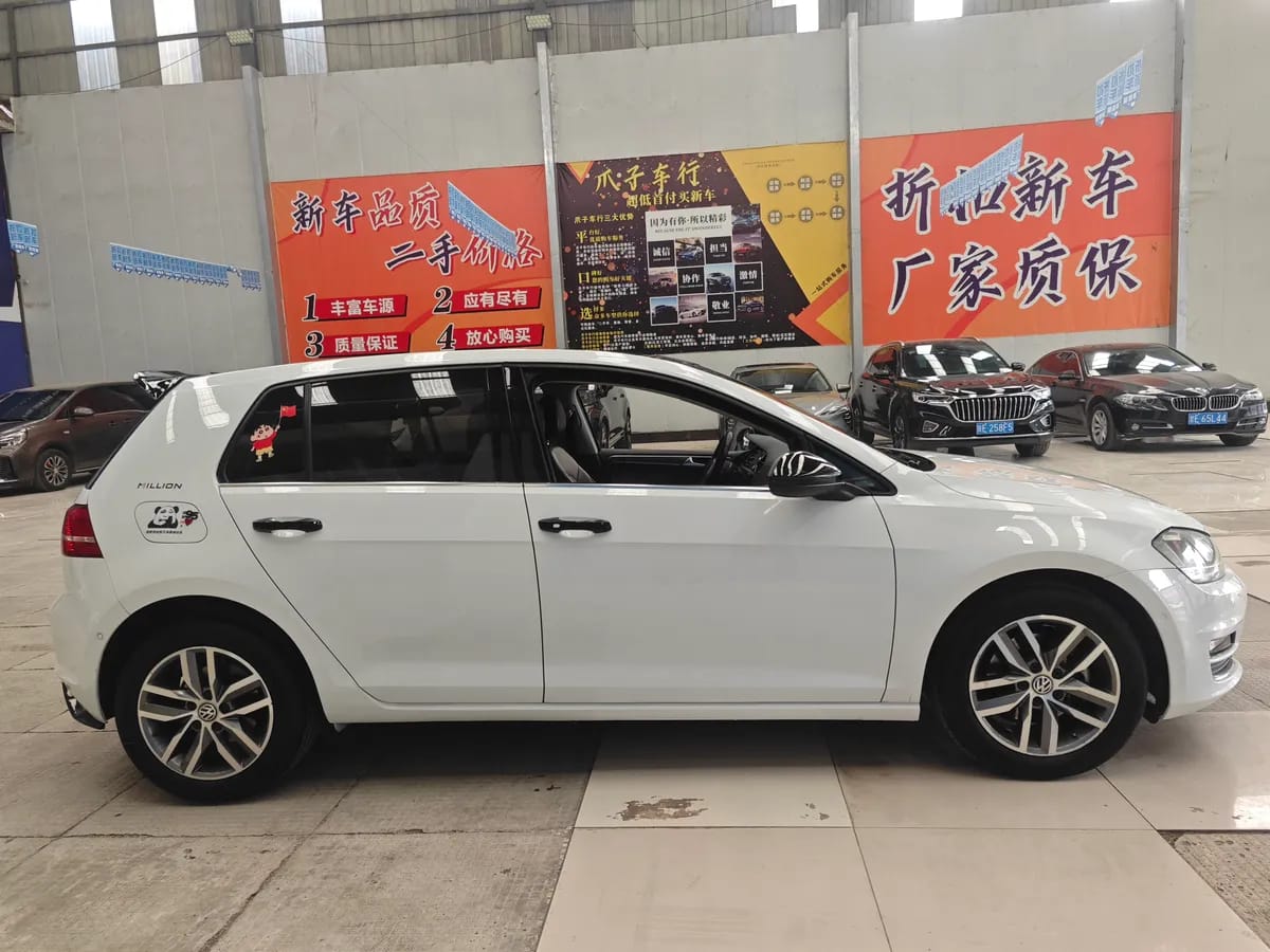 Volkswagen 2017 230TSI 4