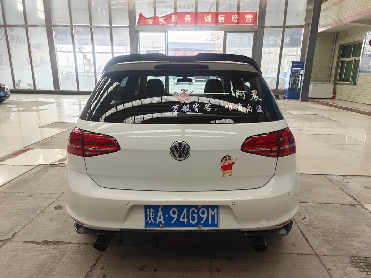 Volkswagen 2017 230TSI 5