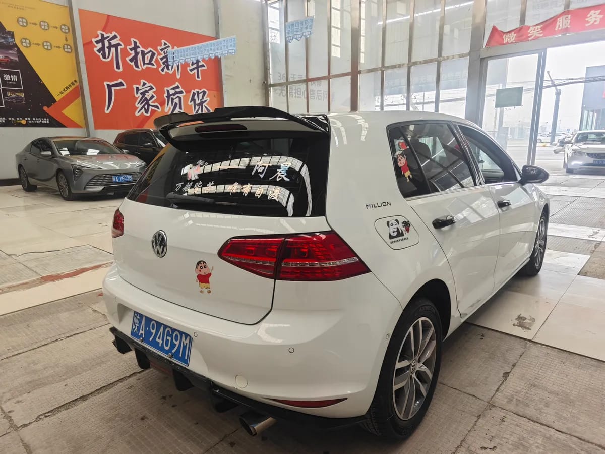 Volkswagen 2017 230TSI 7