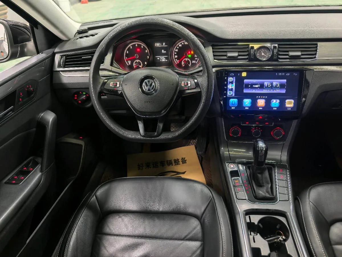 Volkswagen 2017 300TSI DSG 6