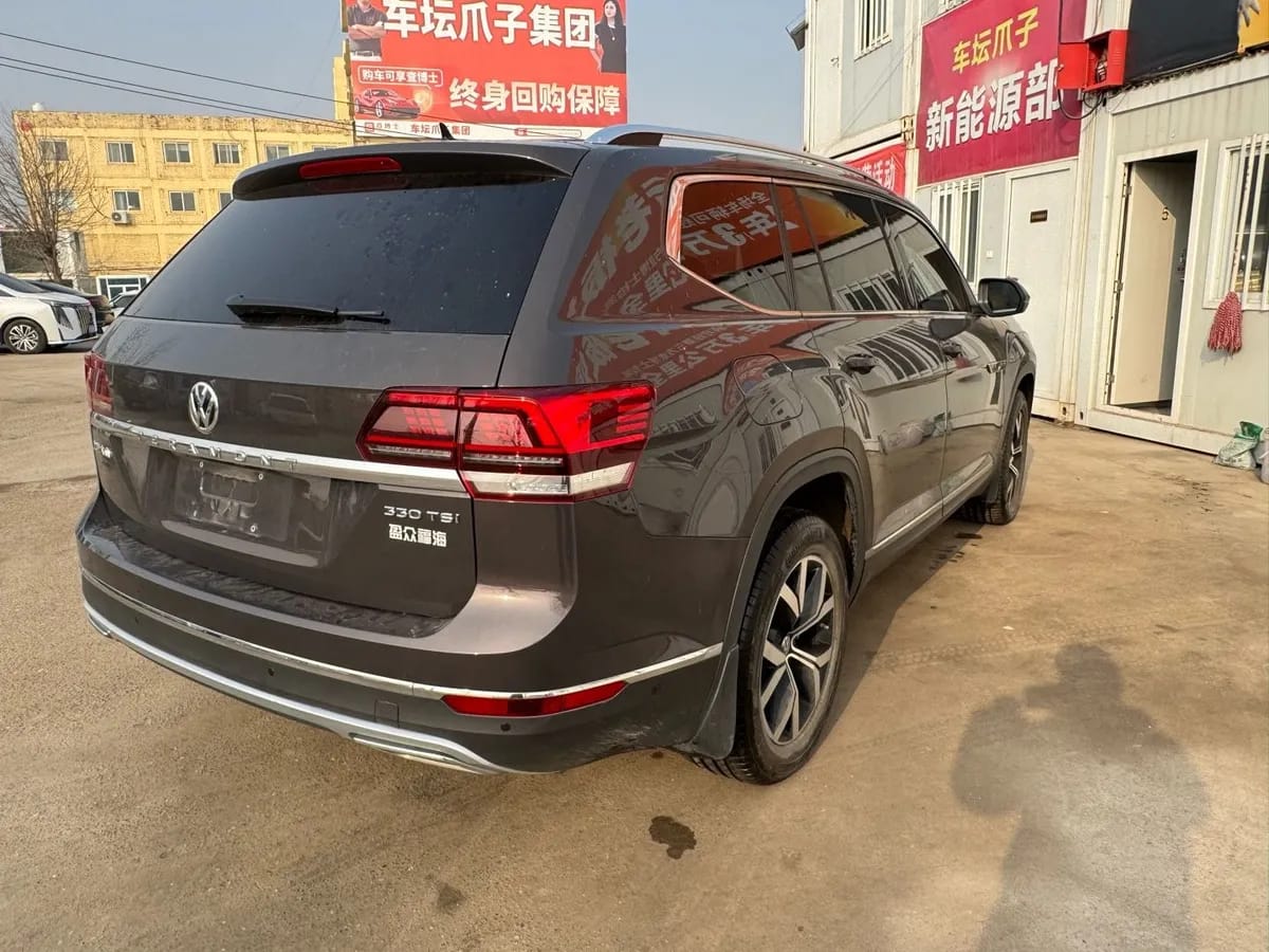 Volkswagen 2017 330TSI 4