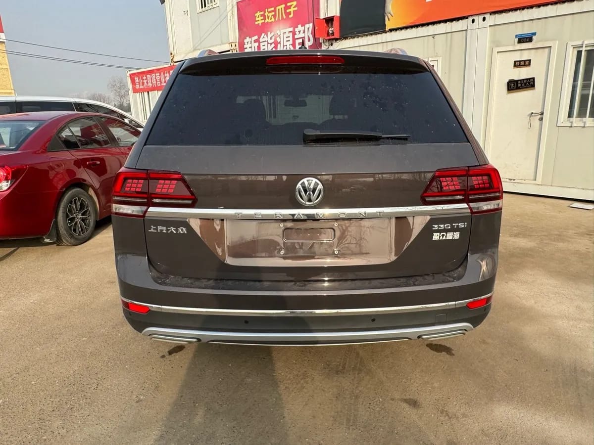 Volkswagen 2017 330TSI 5