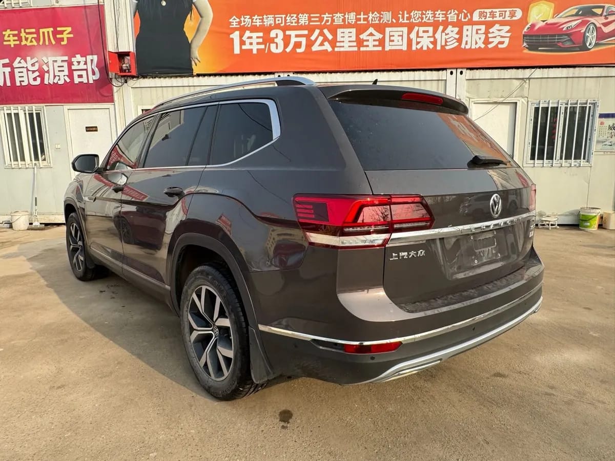Volkswagen 2017 330TSI 6