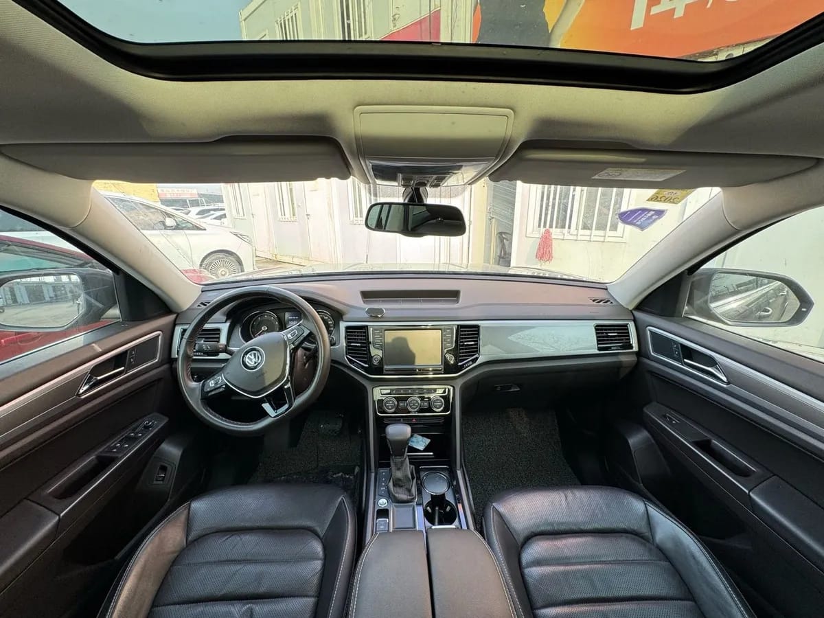 Volkswagen 2017 330TSI 7