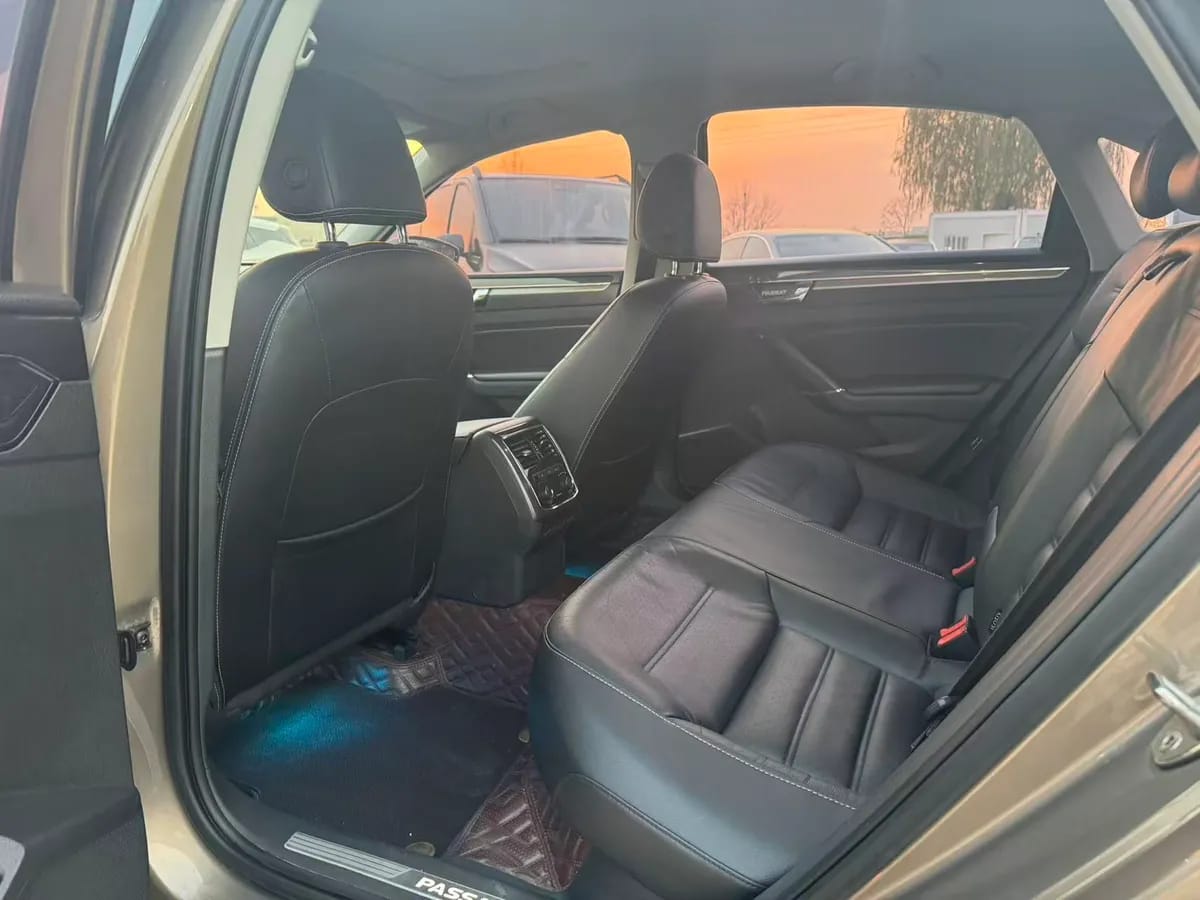 Volkswagen 2017 330TSI DSG 8