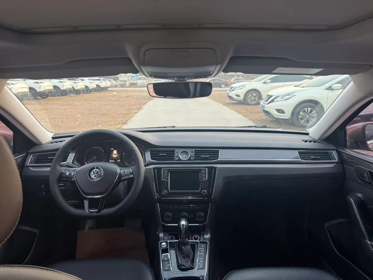 Volkswagen 2017 330TSI DSG 9