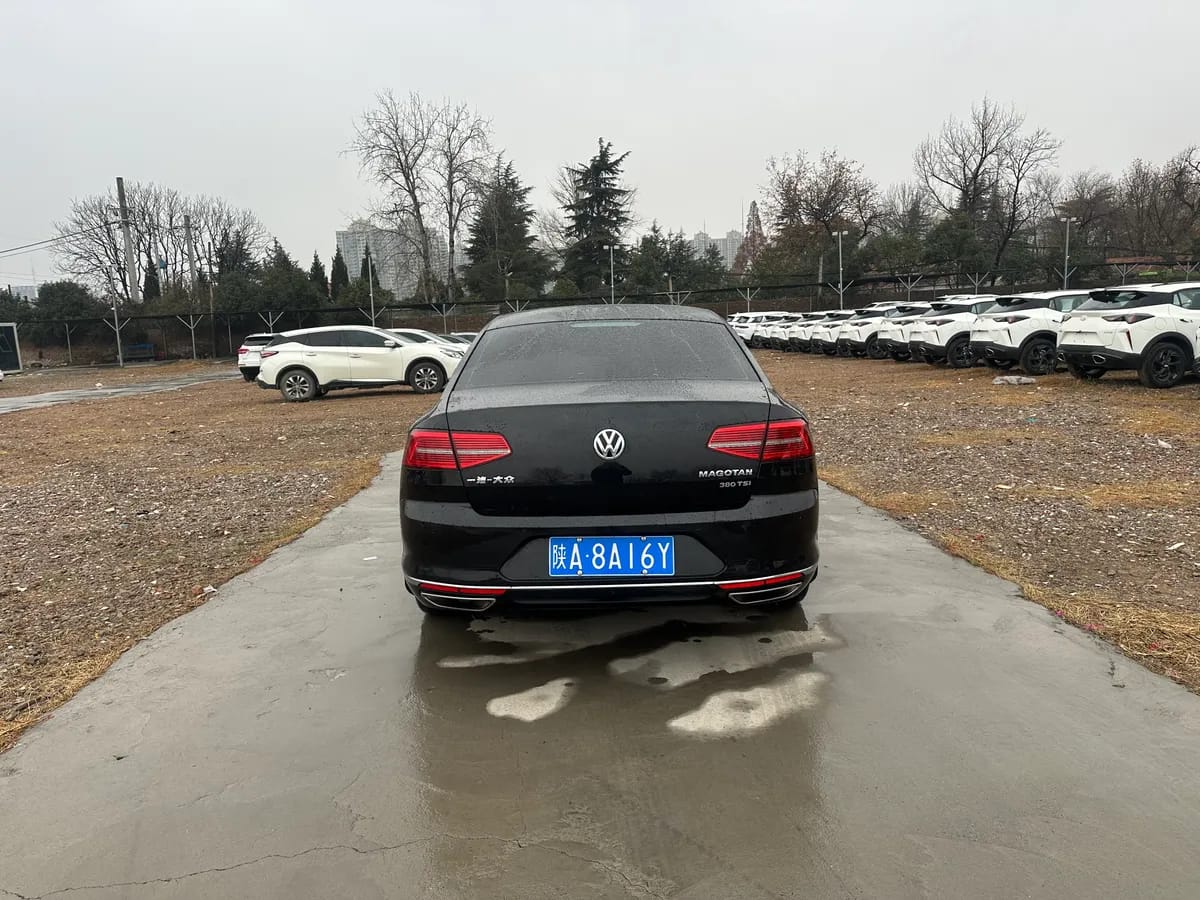 Volkswagen 2017 380TSI DSG 5