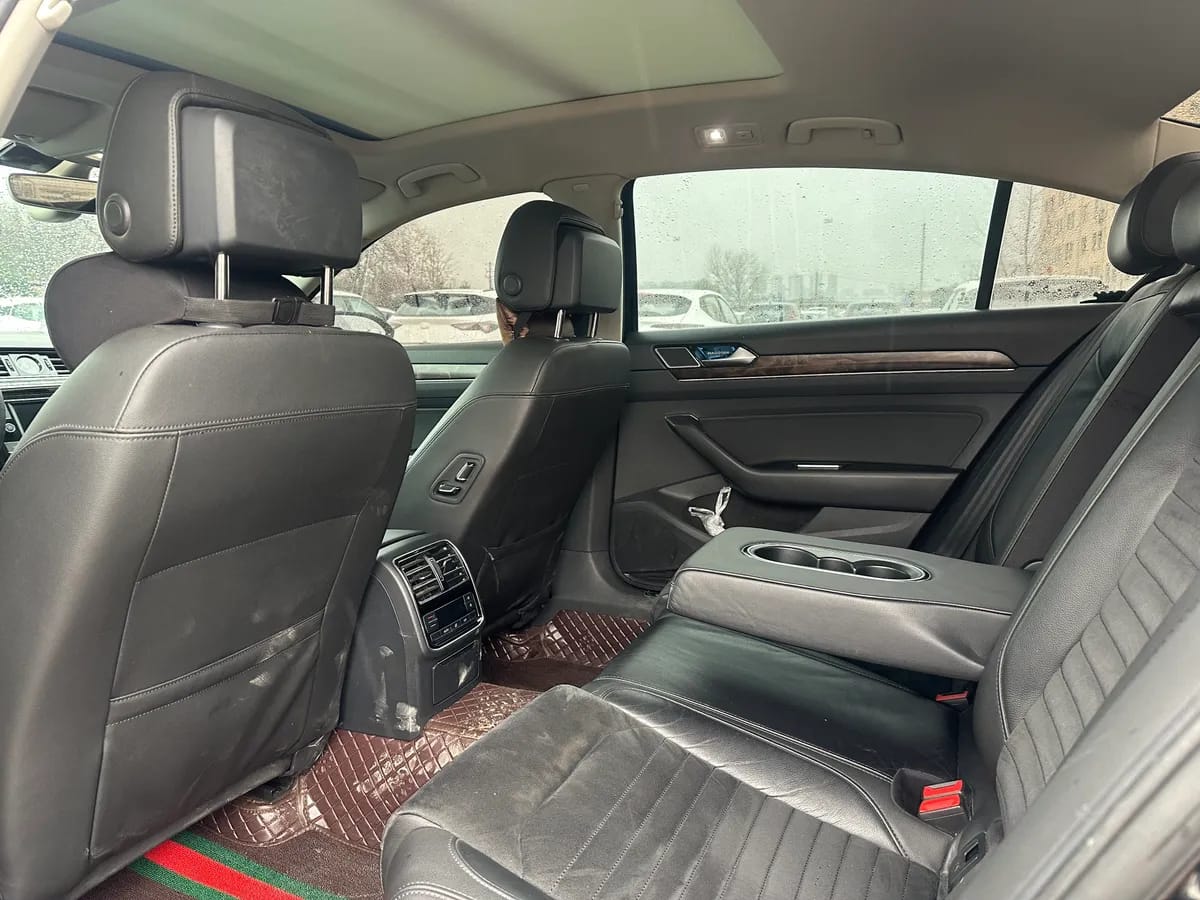 Volkswagen 2017 380TSI DSG 7