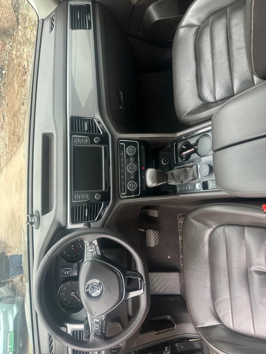 Volkswagen 2017 380TSI ��� 8