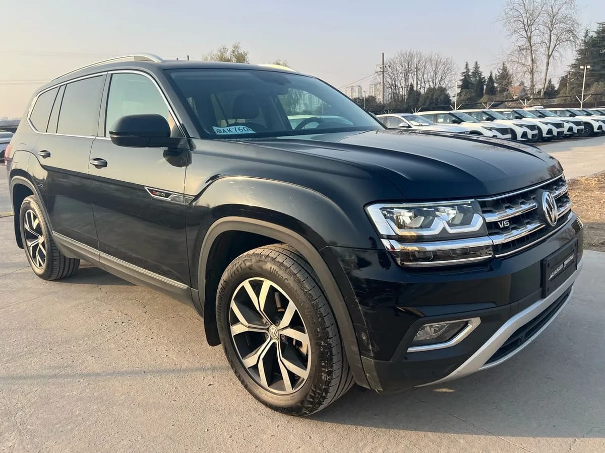Volkswagen 2017 530 V6 3