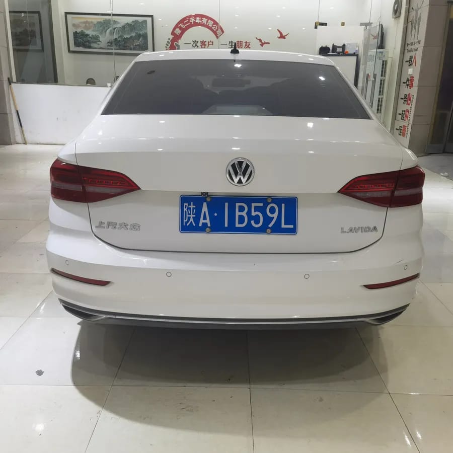 Volkswagen 2018 1.5L V 8