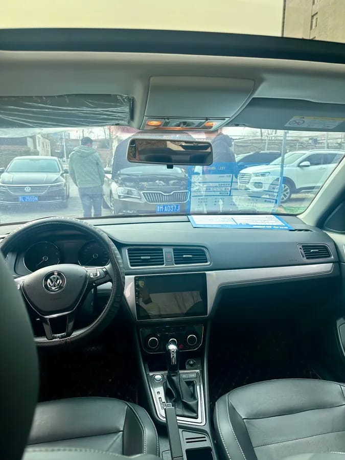 Volkswagen 2018 1.5L VI 5
