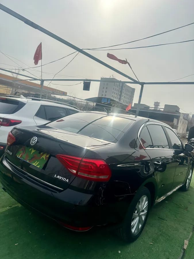 Volkswagen 2018 1.5L VI 9