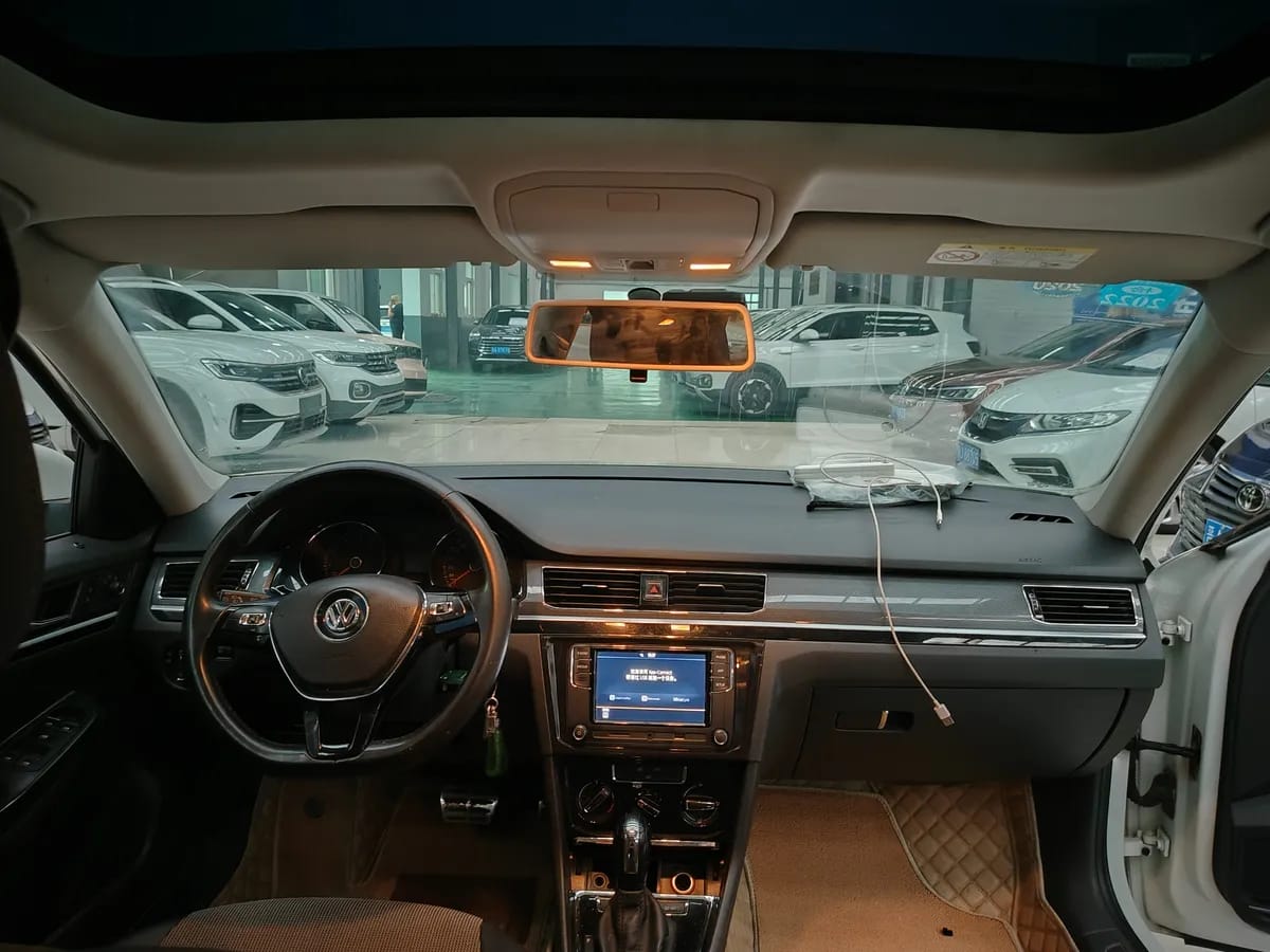 Volkswagen 2018 1.5L 7