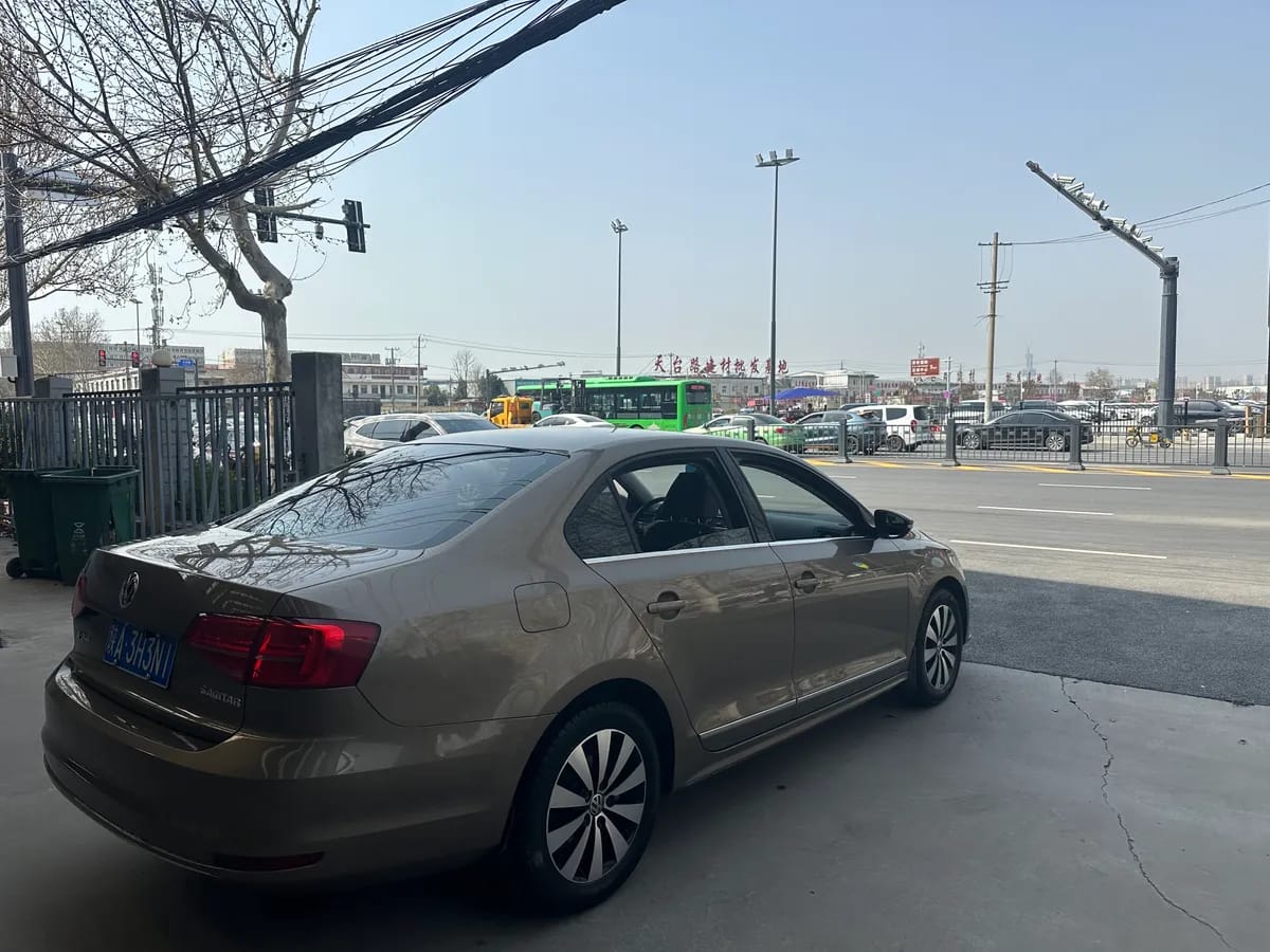 Volkswagen 2018 1.6L 4
