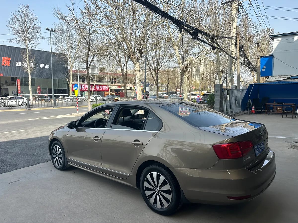 Volkswagen 2018 1.6L 6