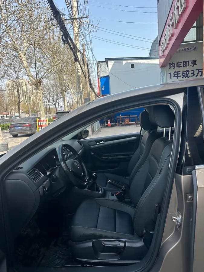 Volkswagen 2018 1.6L 7