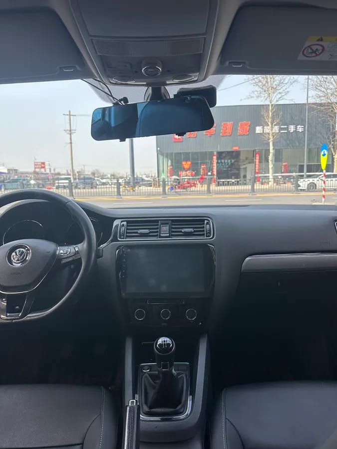 Volkswagen 2018 1.6L 10