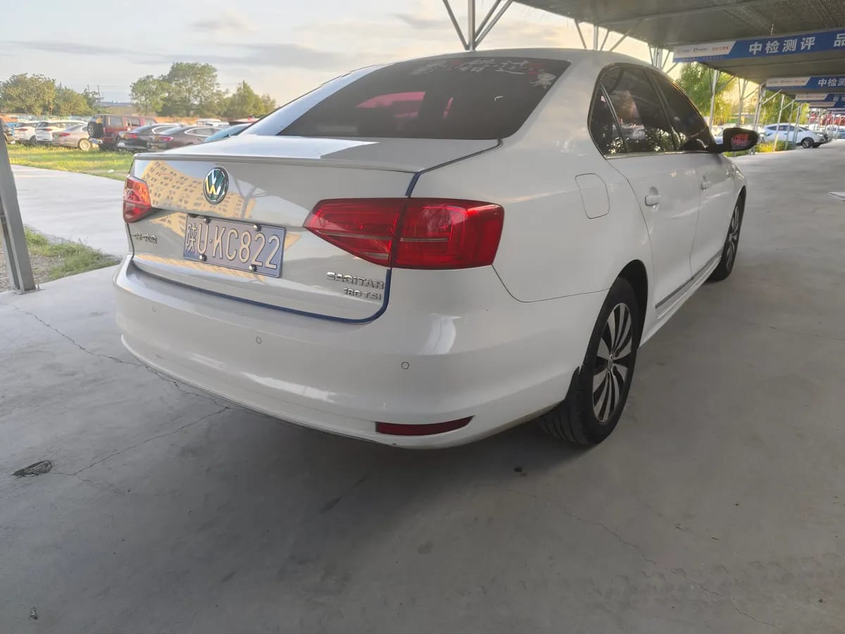 Volkswagen 2018 180TSI DSG 8