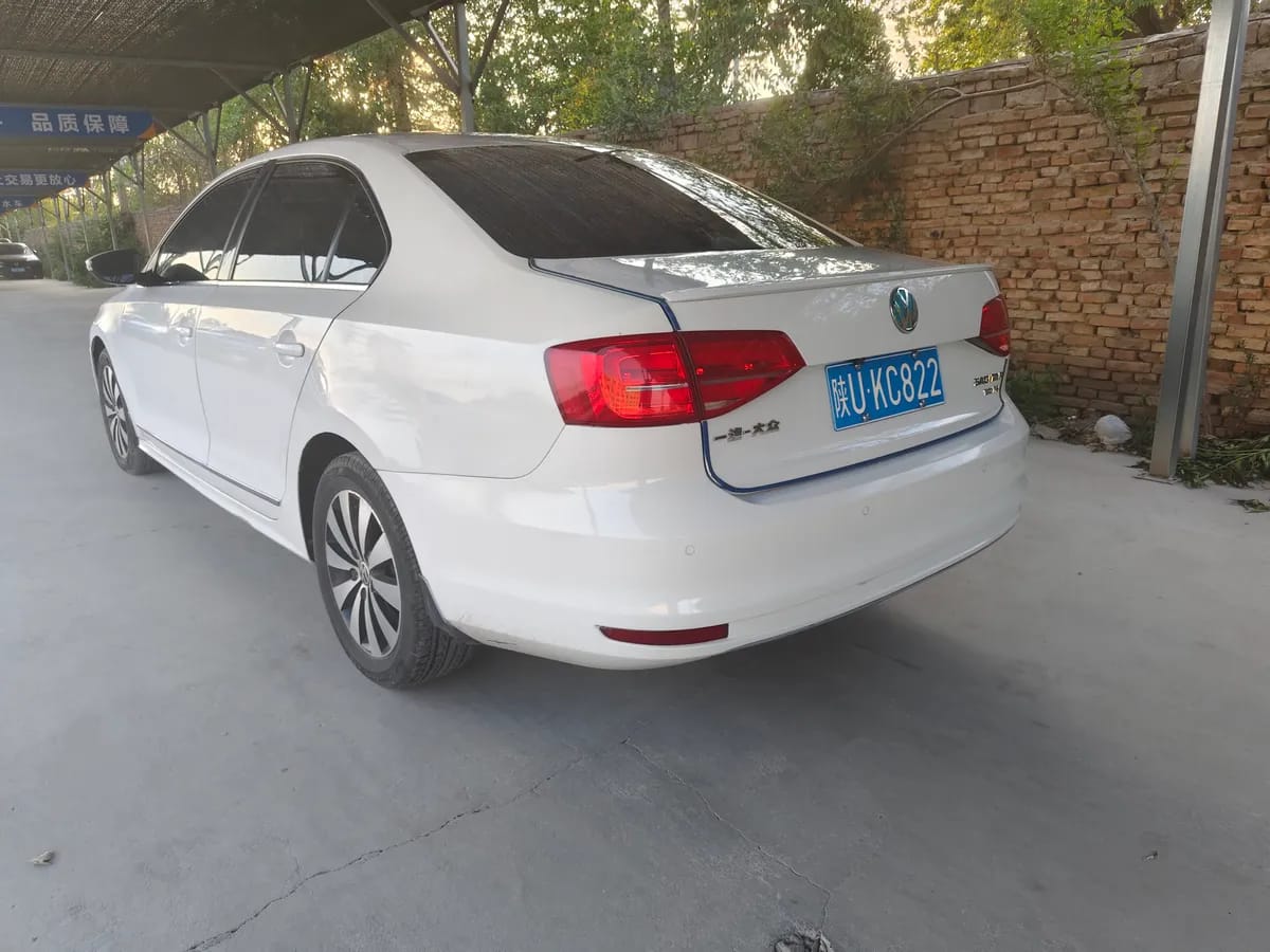 Volkswagen 2018 180TSI DSG 10