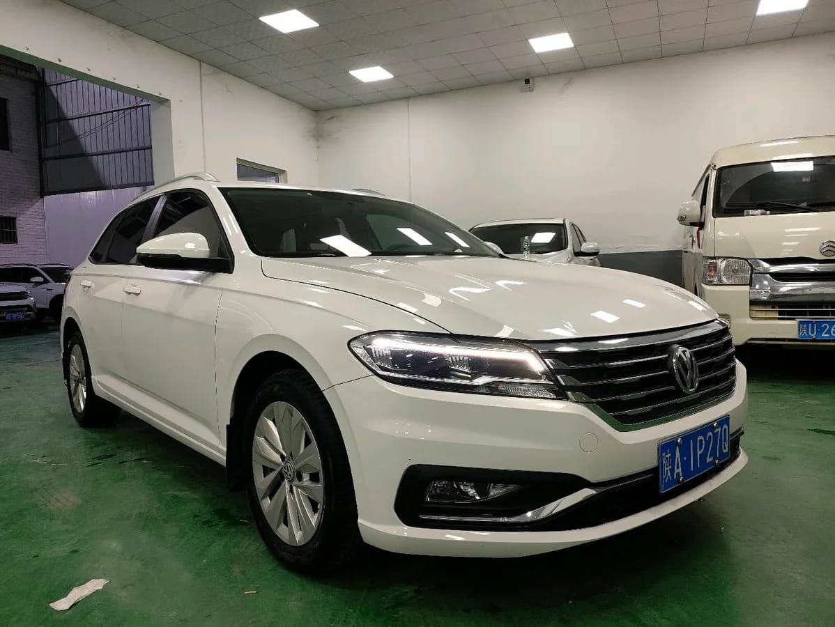 Volkswagen 2018 200TSI DSG V 3