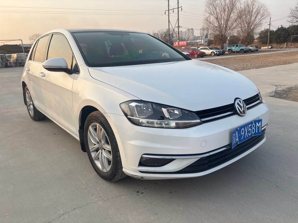 Volkswagen 2018 230TSI 3