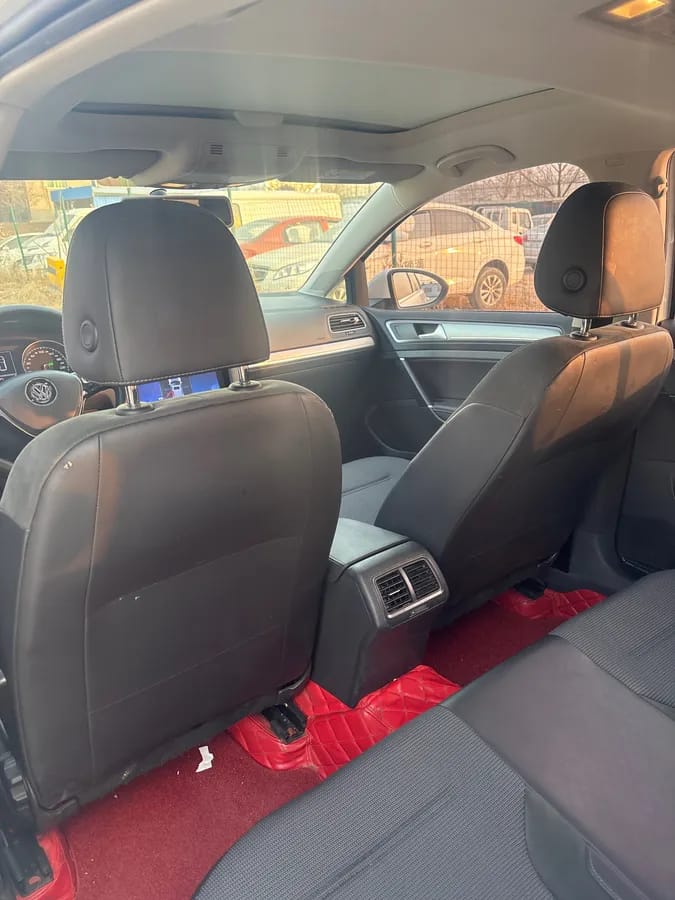 Volkswagen 2018 230TSI 7