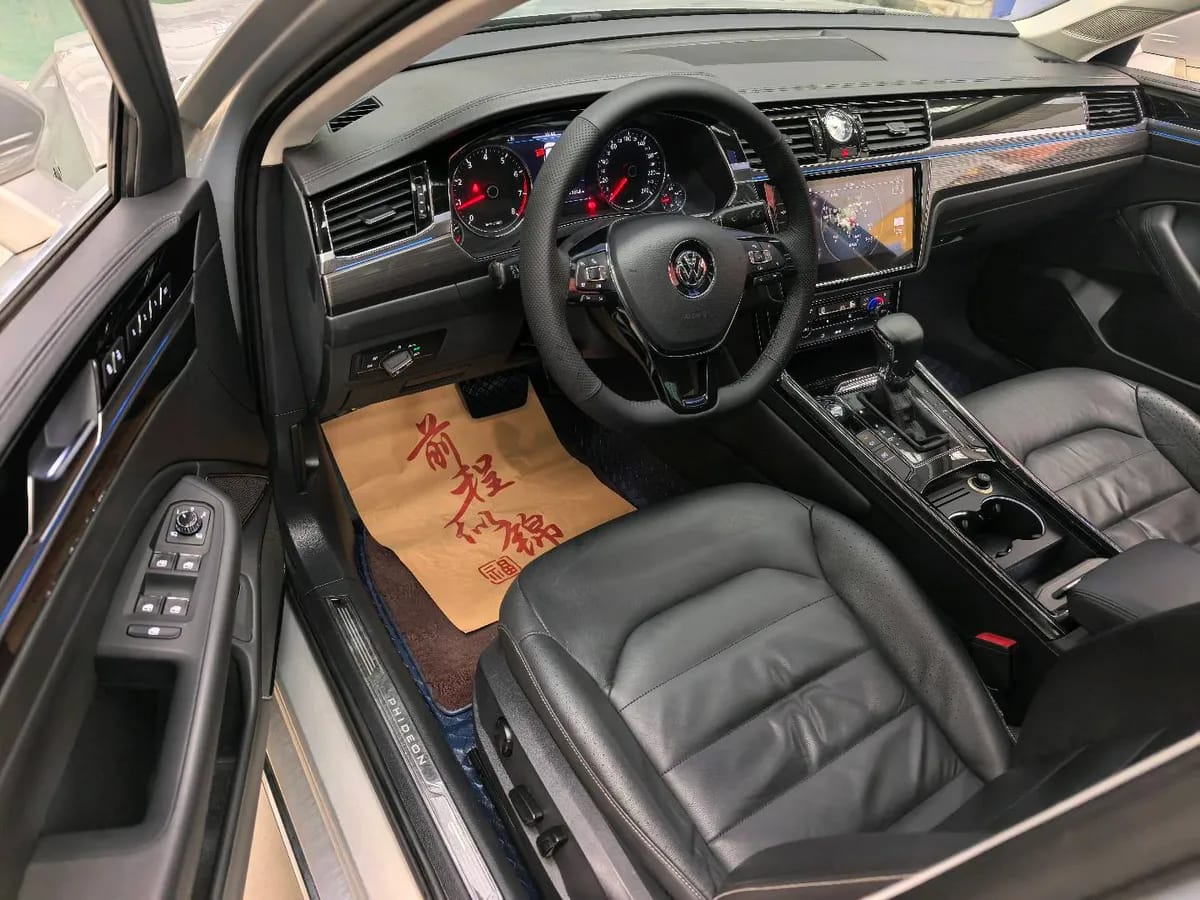 Volkswagen 2018 380TSI 4