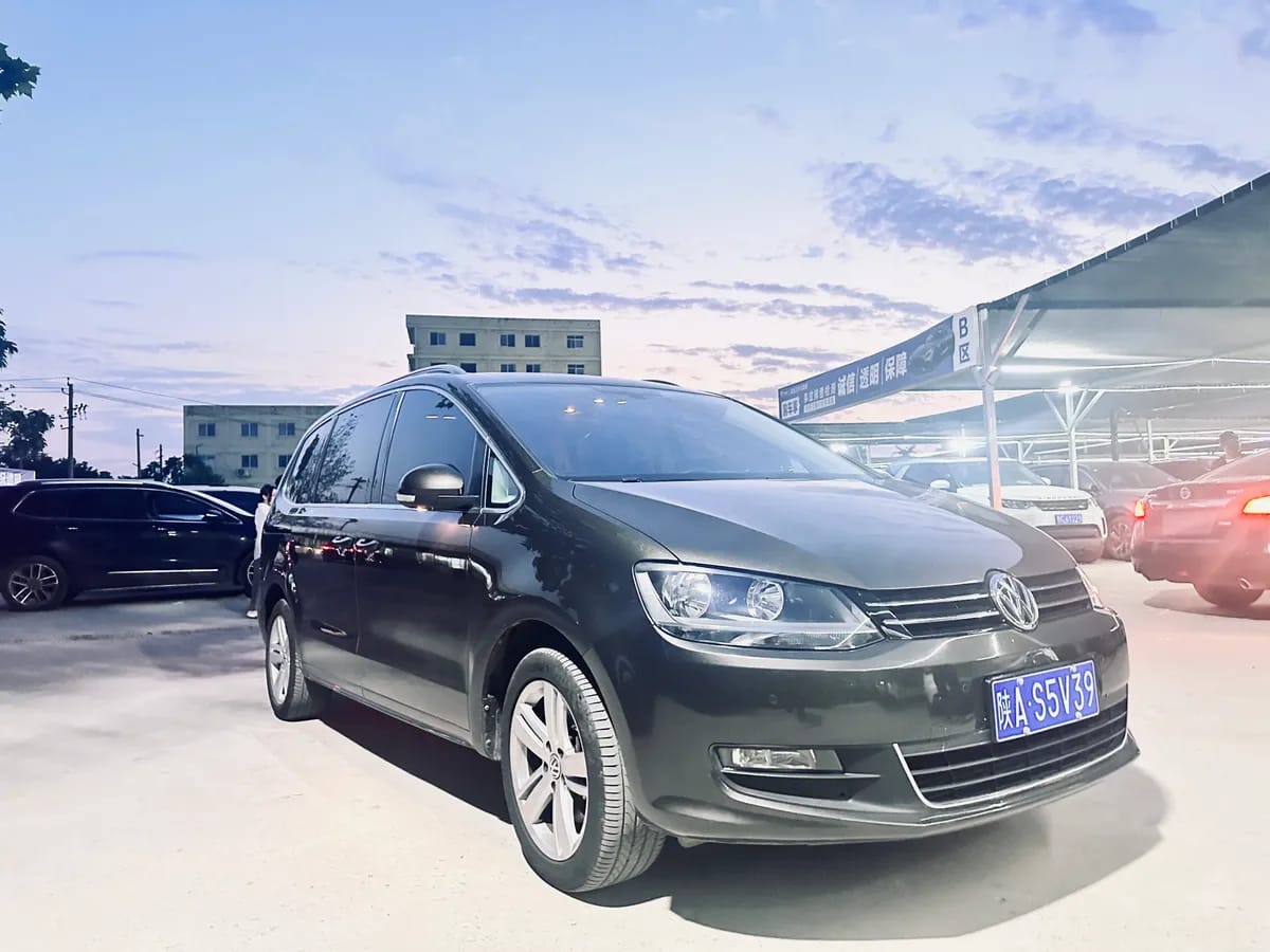 Volkswagen 2018 380TSI 7 7