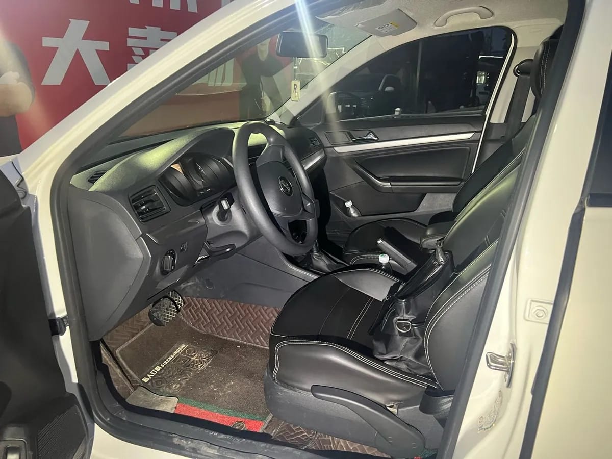 Volkswagen 2019 1.5L VI 7