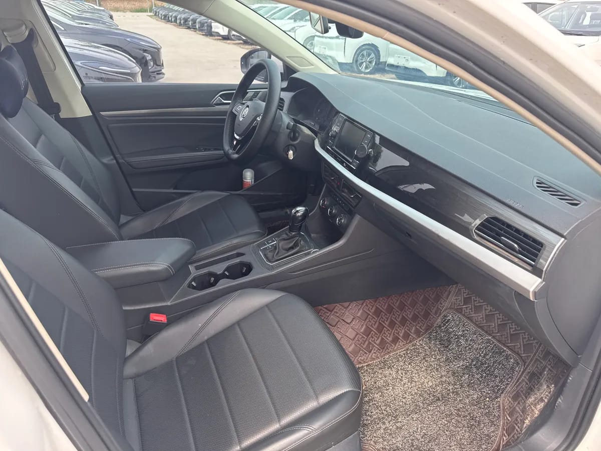 Volkswagen 2019 1.5L VI 7