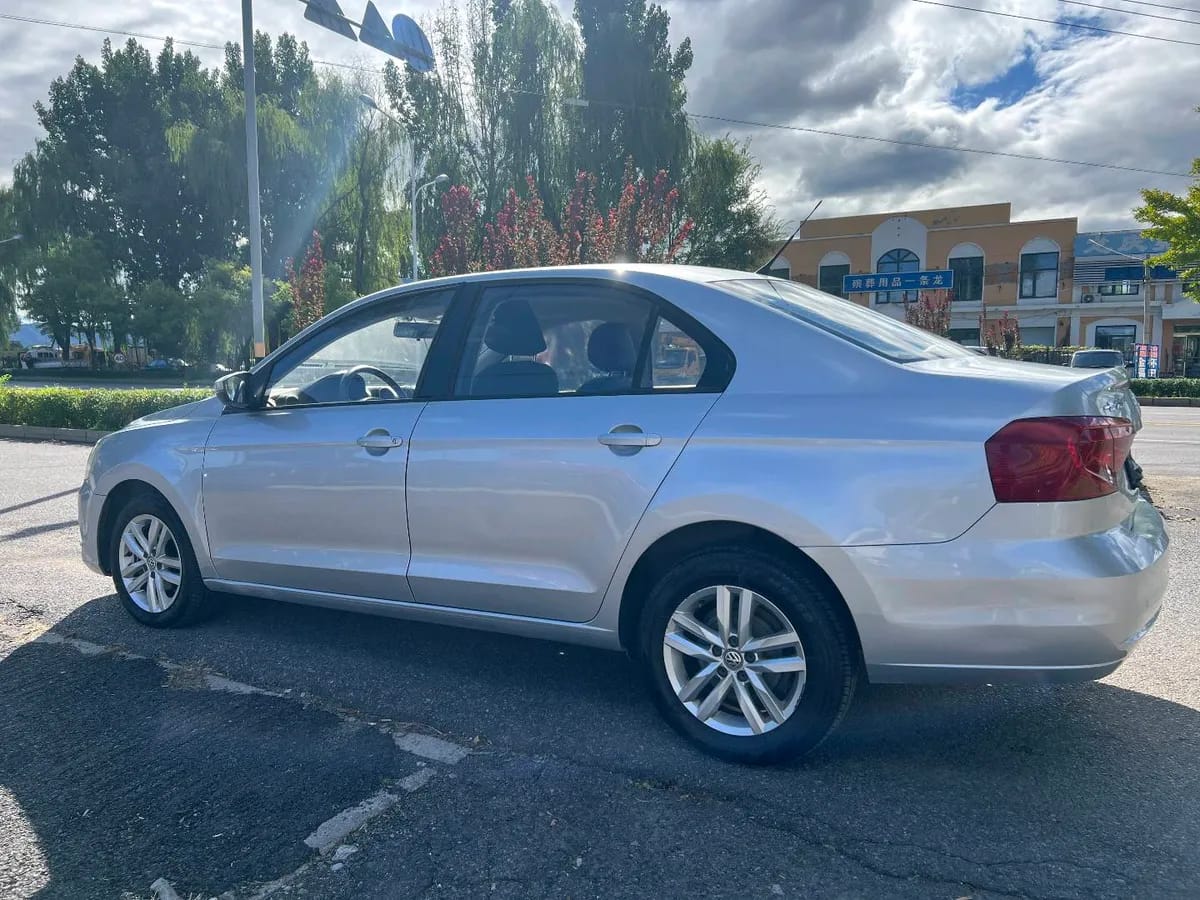 Volkswagen 2019 1.5L 9