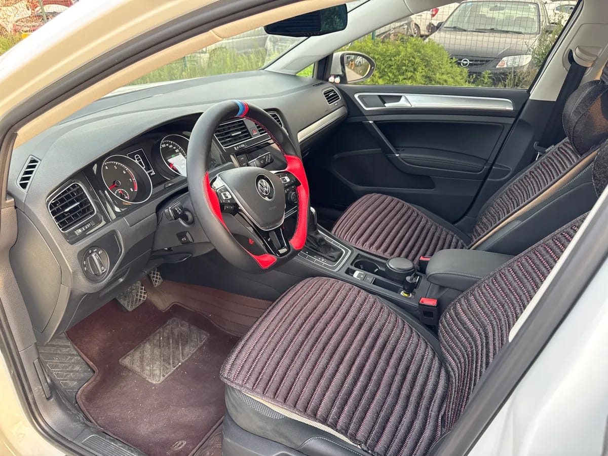 Volkswagen 2019 1.6L V 9